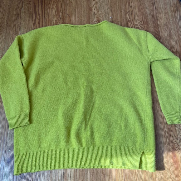 Bliss Vibrant Green boat Neck Sweater - Picture 7 of 7